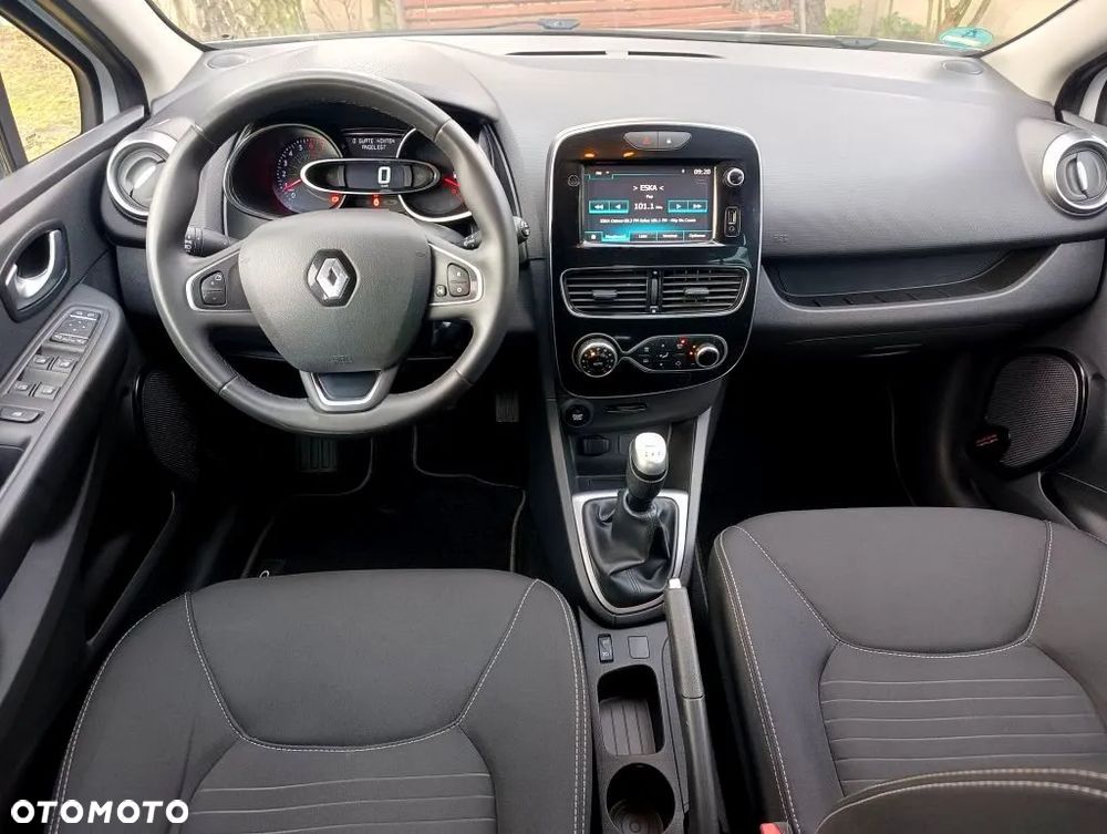 Renault Clio 1.2 16V Limited EU6 - 26