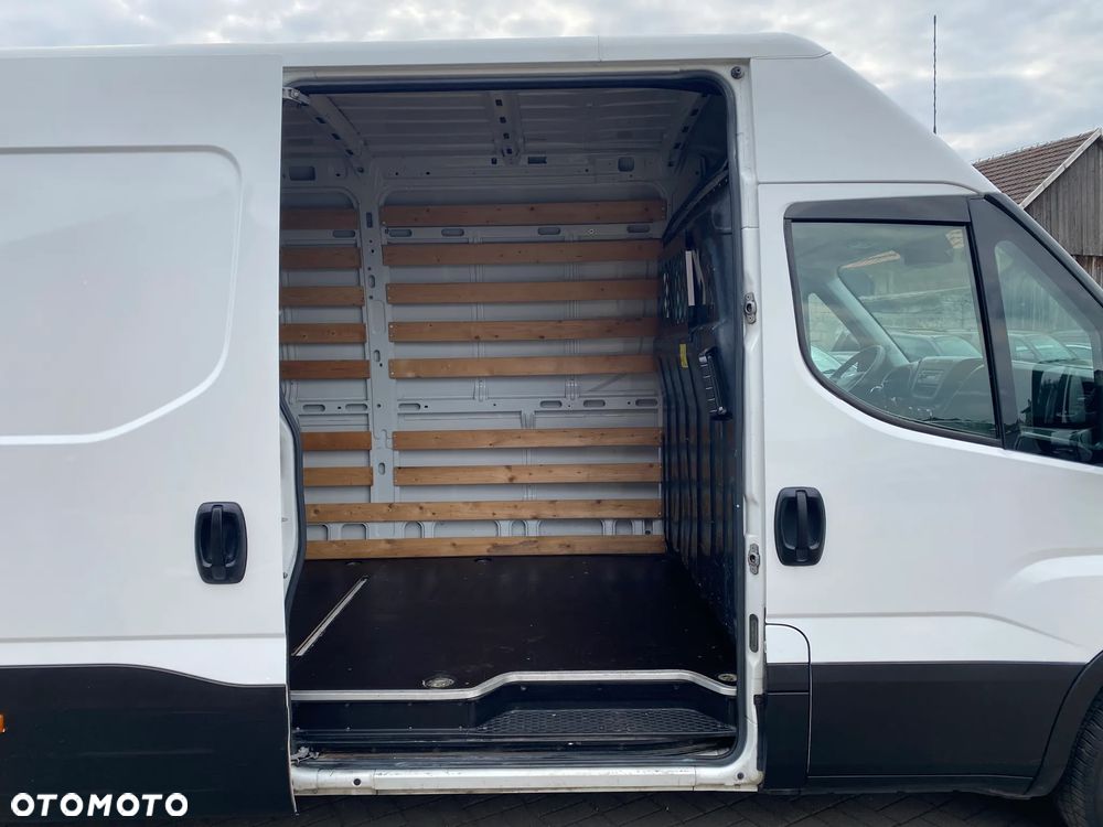 Iveco DAILY - 11