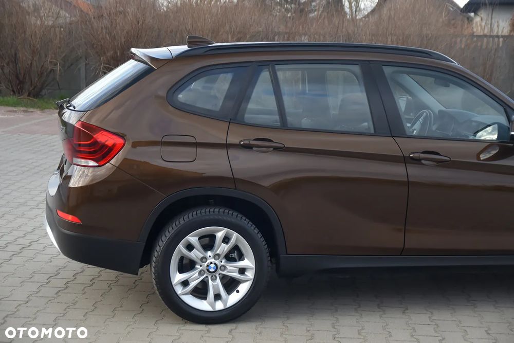 BMW X1 sDrive18d - 12