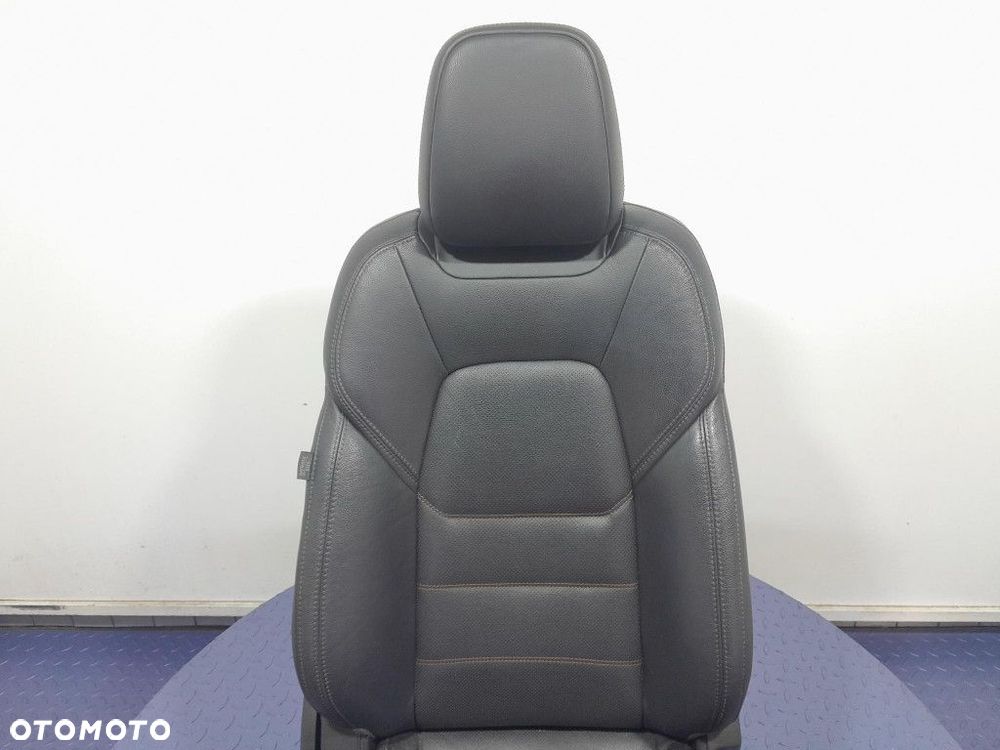 MAZDA CX-5 II FOTEL PRAWY PRZEDNI SKÓRA PASAŻERA. - 4