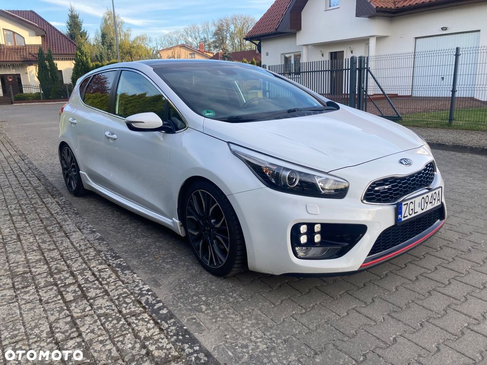 Kia Ceed 1.6 T-GDI GT XL - 26
