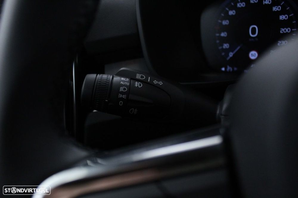 Volvo XC 40 1.5 T2 Core Auto - 24