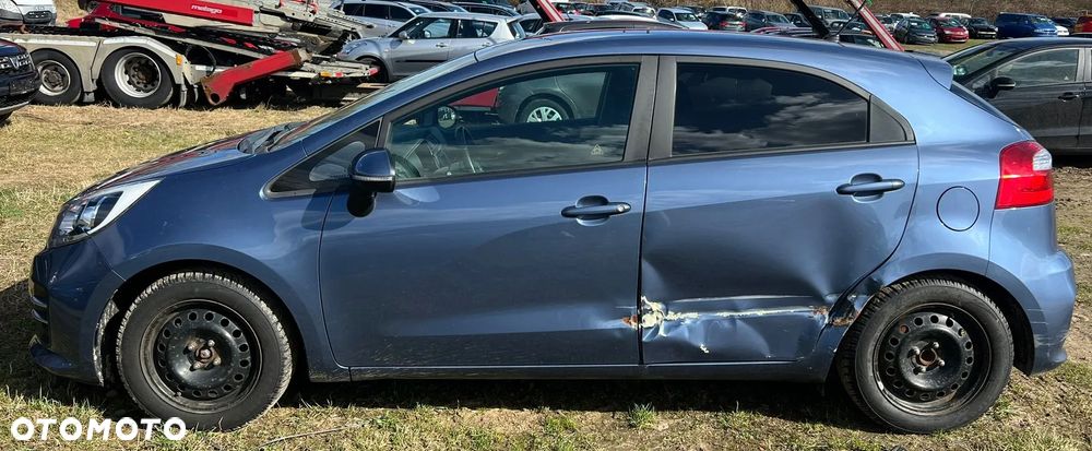 Kia Rio 1.2 Attract - 5