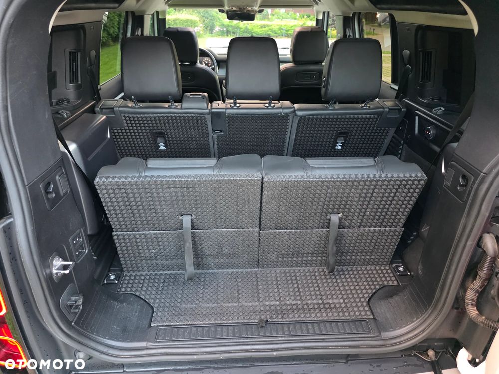 Land Rover Defender - 18