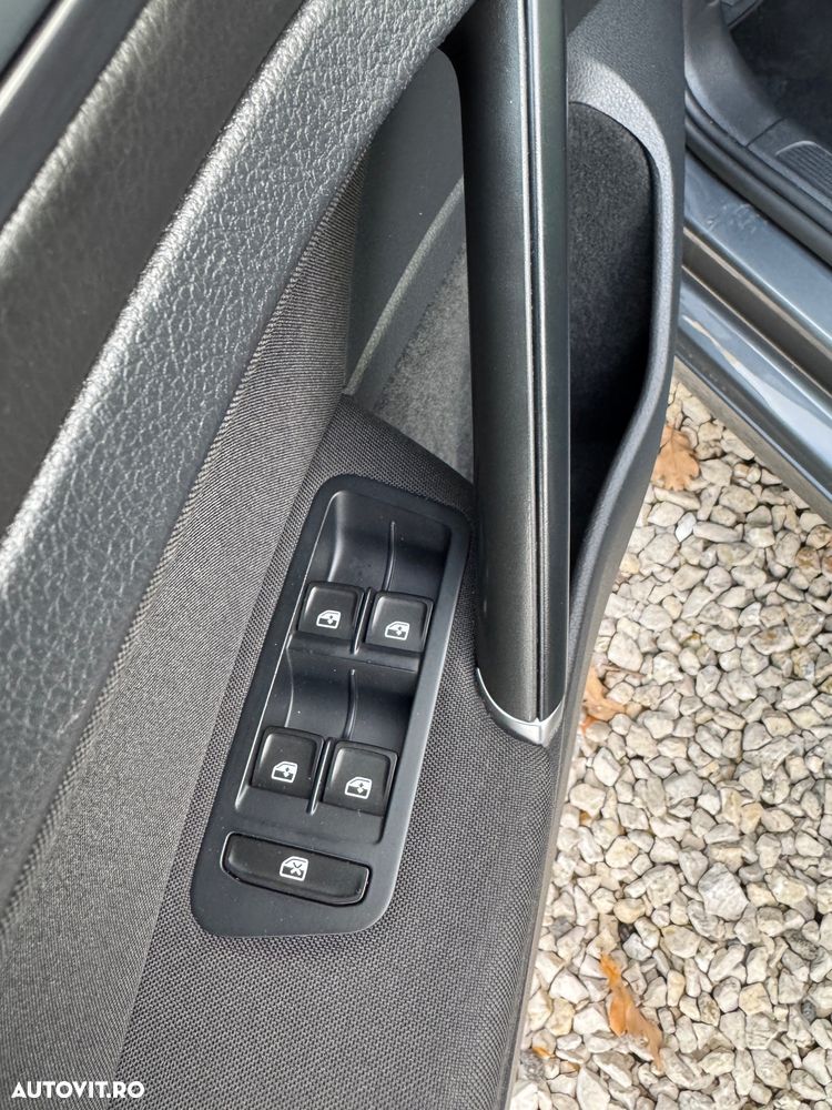 Volkswagen Golf 2.0 BlueTDI Comfortline - 10