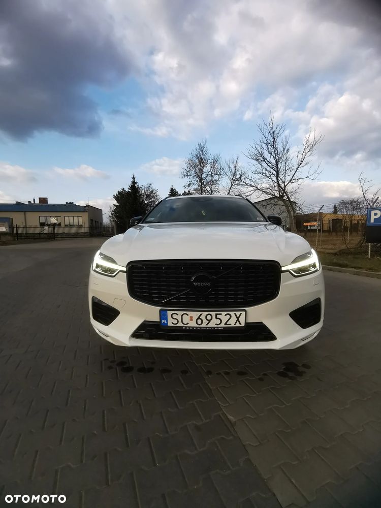 Volvo XC 60 B4 D AWD R-Design - 3