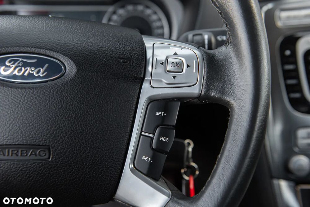 Ford Mondeo - 19