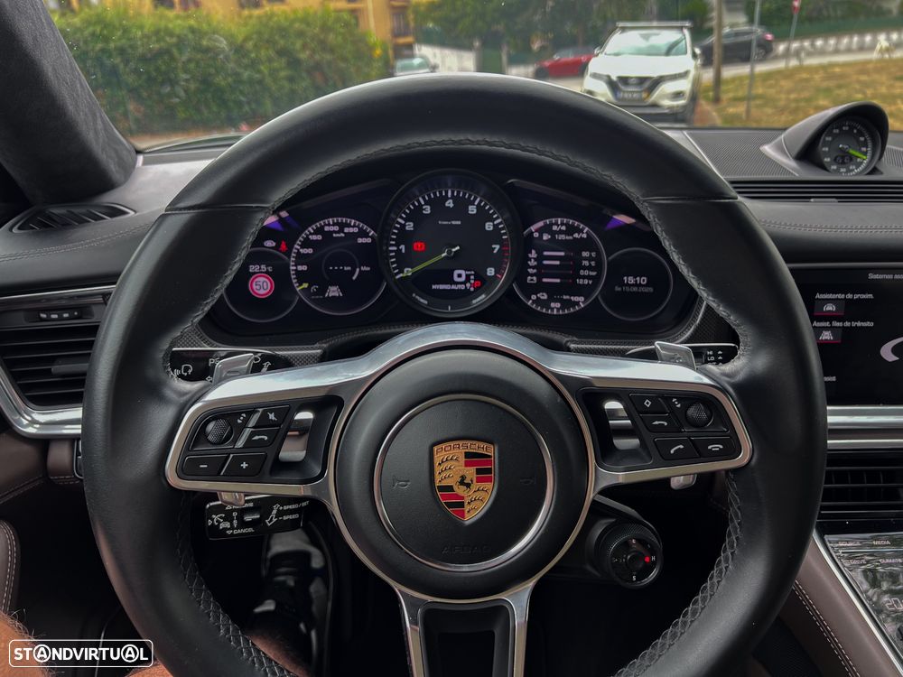 Porsche Panamera 4 E-Hybrid Executive - 8