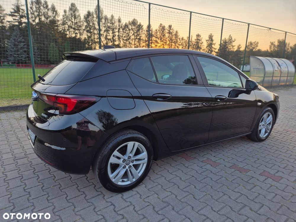 Opel Astra - 11