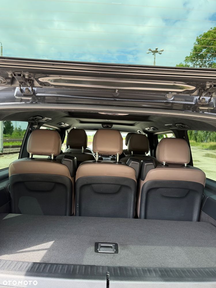 Mercedes-Benz Klasa V 300 d 4-Matic Avantgarde 9G-Tronic (d³ugi) - 14