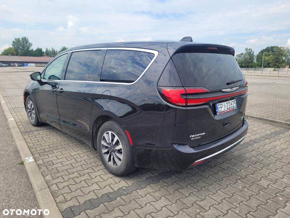 Chrysler Pacifica - 6