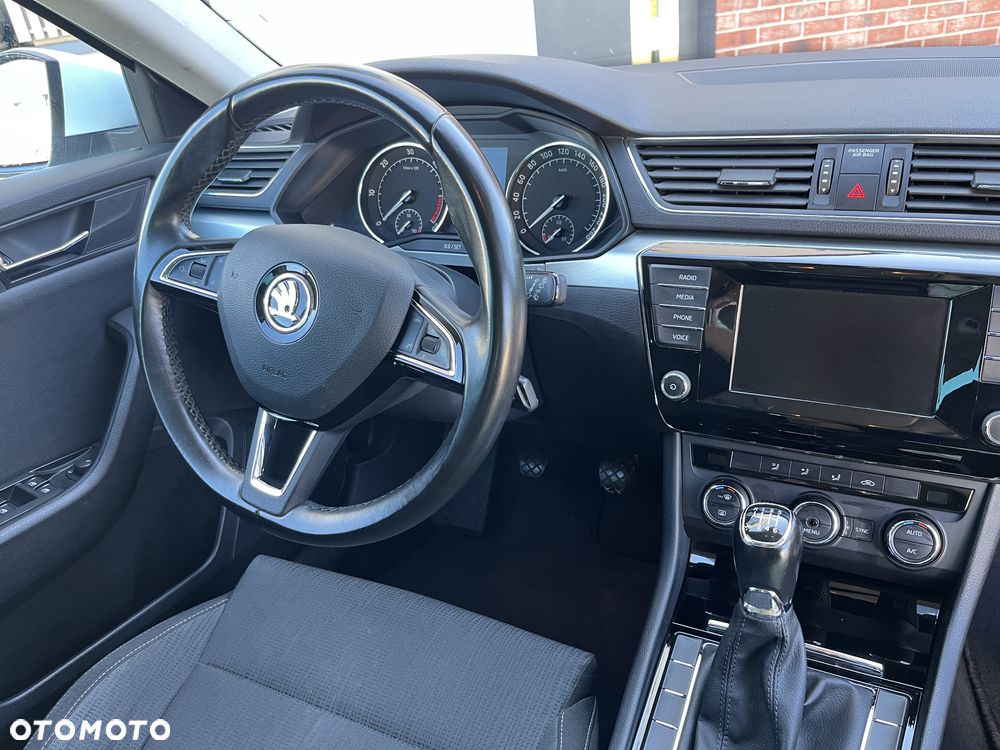 Skoda Superb 2.0 TDI Ambition - 9