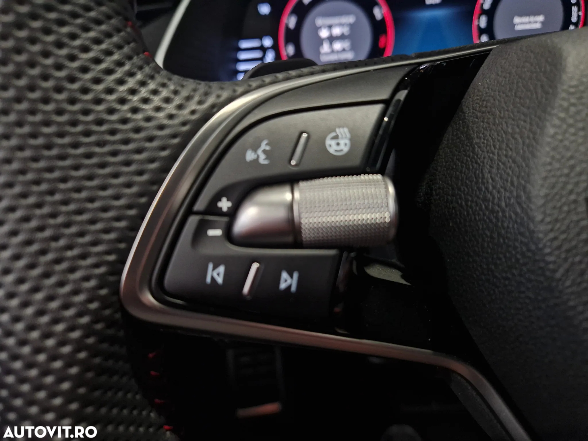 Skoda Octavia 2.0 TSI 265 CP DSG RS - 19