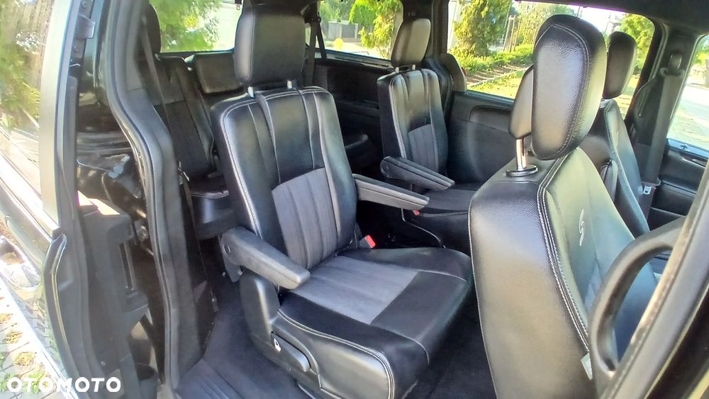 Lancia Voyager 2.8 Multijet 16v Platinum - 26
