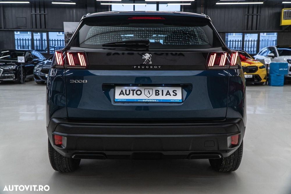 Peugeot 3008 1.2 PureTech 130 EAT8 Allure Pack - 26