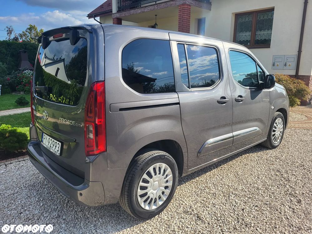 Toyota Proace City Verso 1.5 D-4D Business - 1
