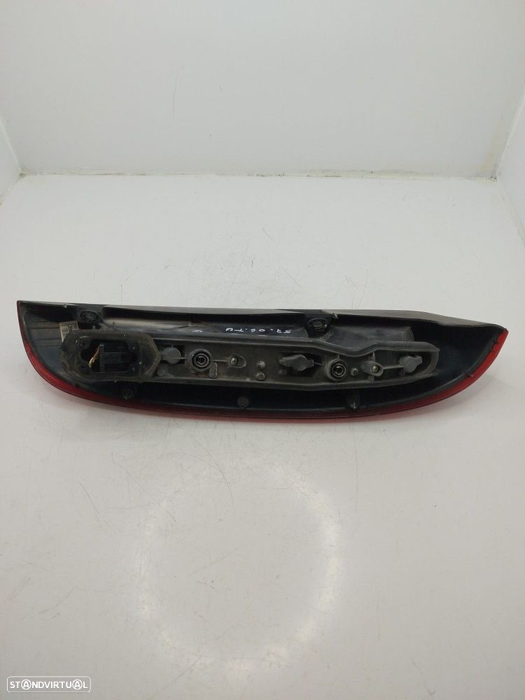 Farolim Stop Esq Opel Corsa C (X01) - 4