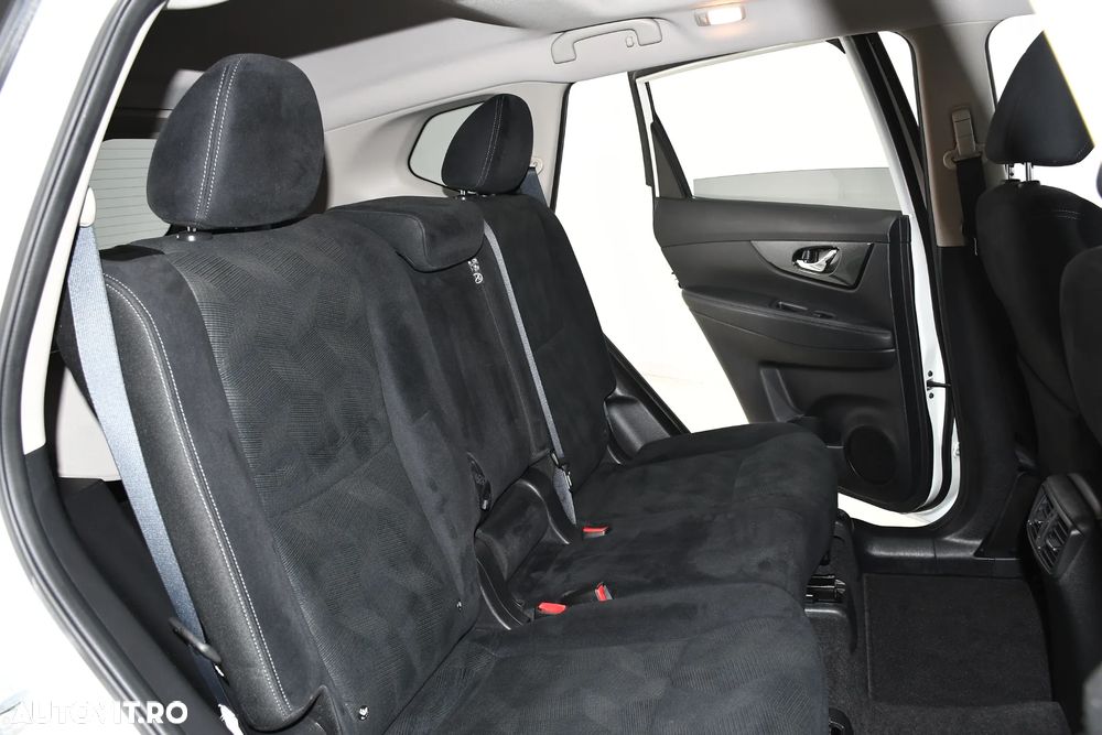 Nissan X-Trail 1.6 dCi N-Connecta - 14
