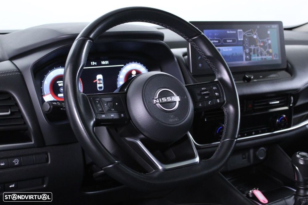 Nissan Qashqai 1.3 DIG-T N-Connecta LED+SKY - 21