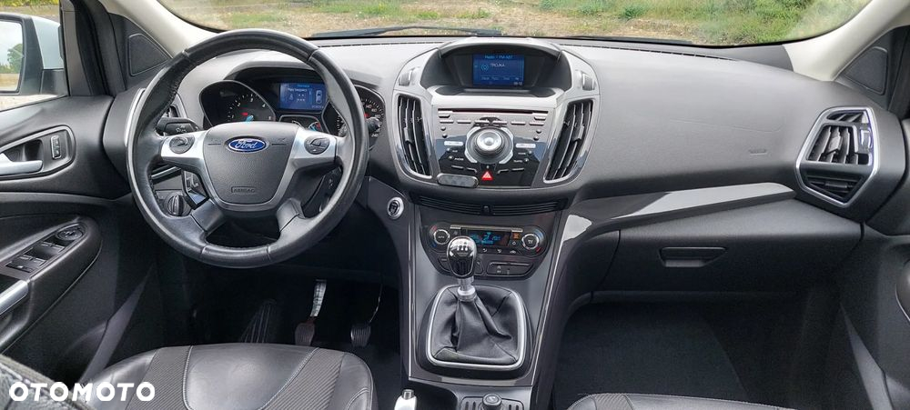 Ford Kuga - 33