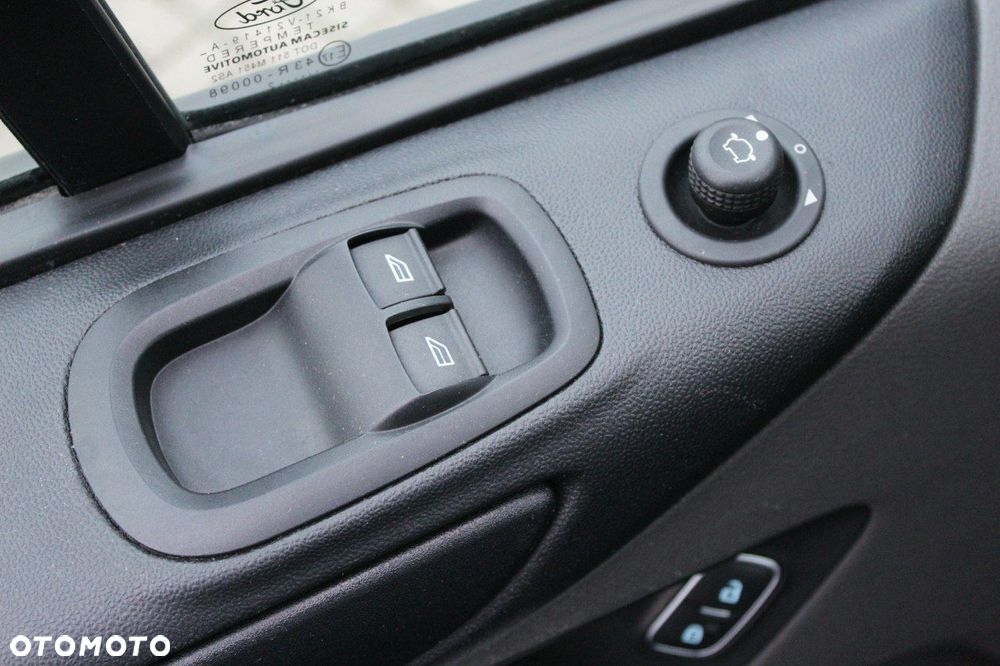 Ford Transit Custom Kombi 320 L2H1 Trend - 27