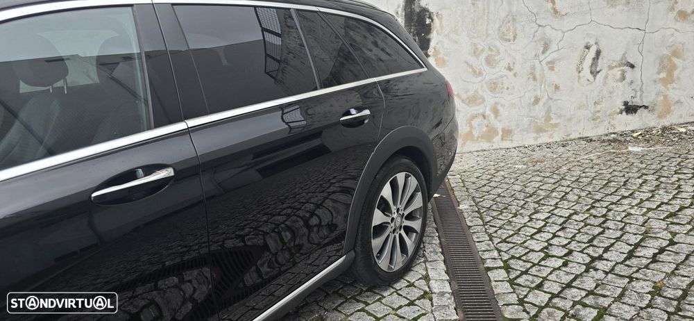 Mercedes-Benz E 220 d 4-Matic All Terrain Avantgarde + - 4