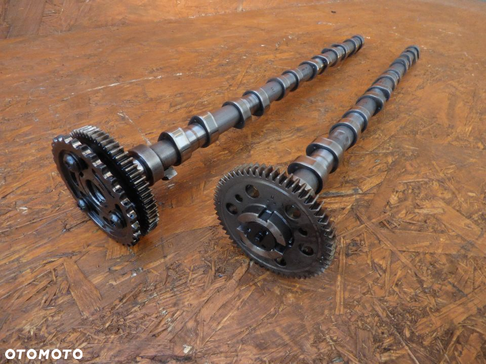 BMW E60 E70 E90 3.0D M57 WAŁEK ROZRZĄDU  WYDECHOWY   7791580 - 2