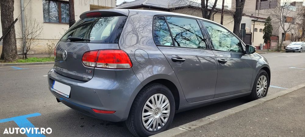 Volkswagen Golf 1.6 TDI DPF Trendline - 6