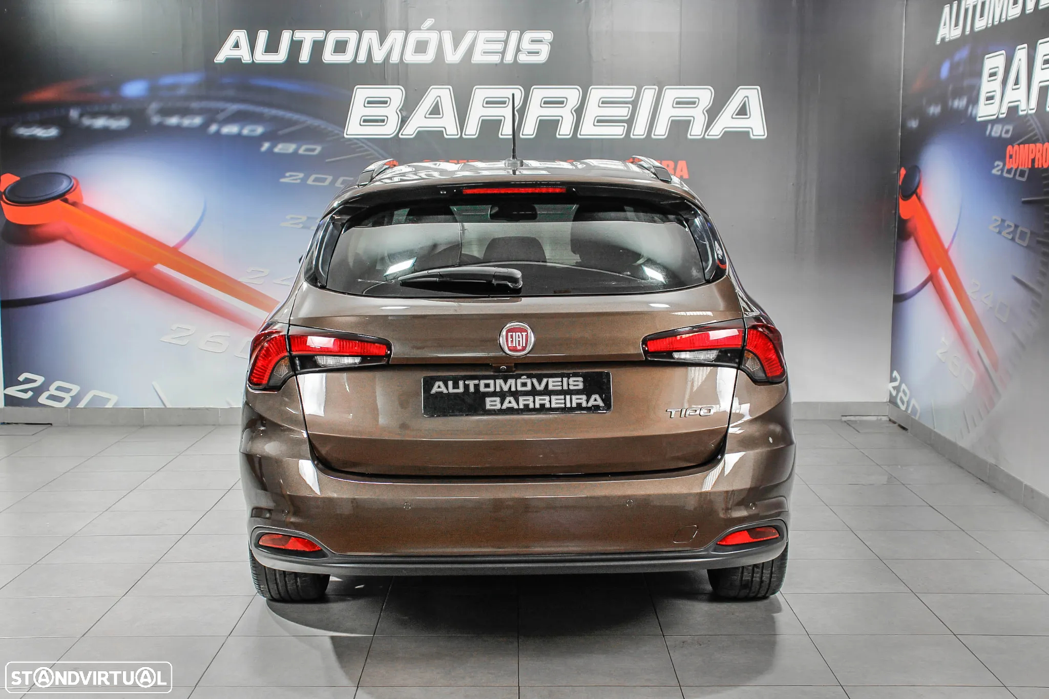 Fiat Tipo Station Wagon 1.6 M-Jet Lounge - 28