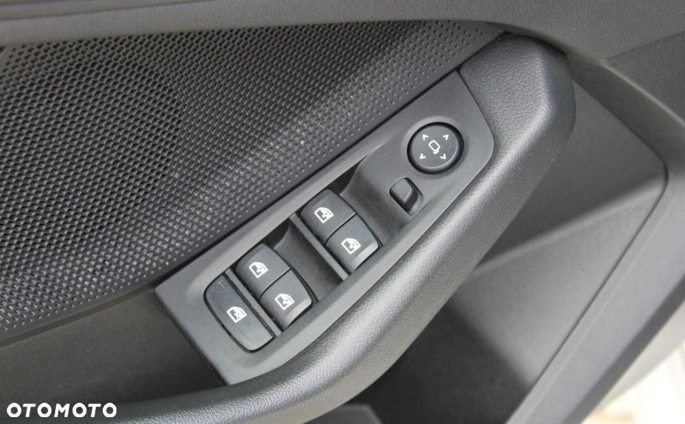 BMW Seria 1 - 23