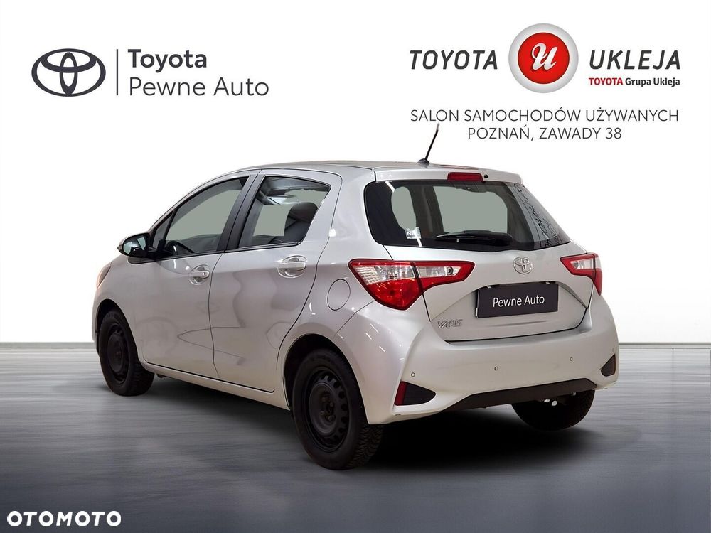 Toyota Yaris - 10