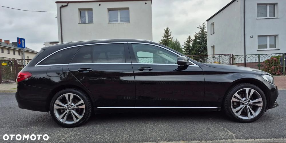 Mercedes-Benz Klasa C 220 d 4-Matic 9G-TRONIC - 6