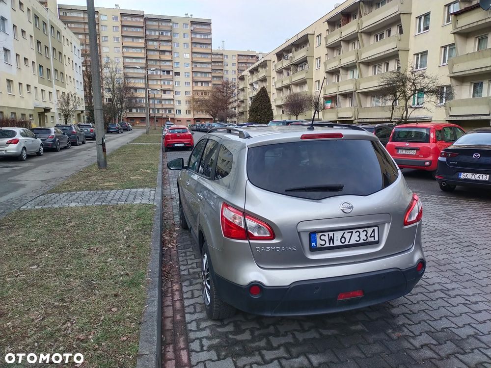 Nissan Qashqai 2.0 lounge - 6