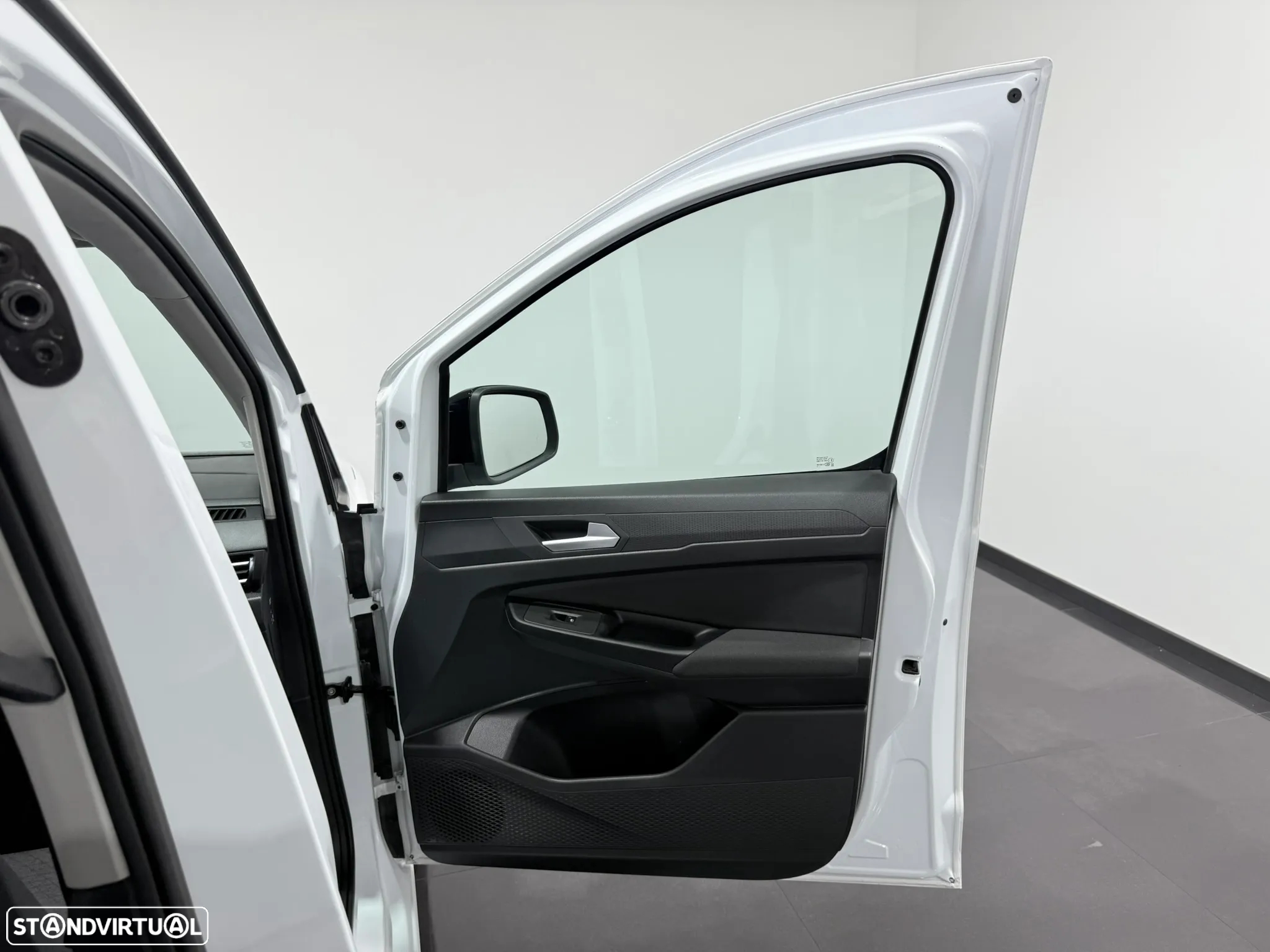 Ford Tourneo Connect 2.0 TDCi Titanium - 43