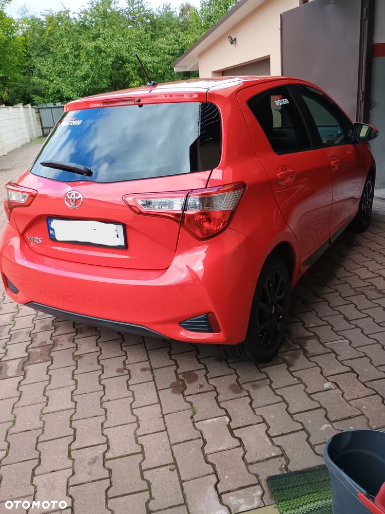 Toyota Yaris 1.5 Premium - 3