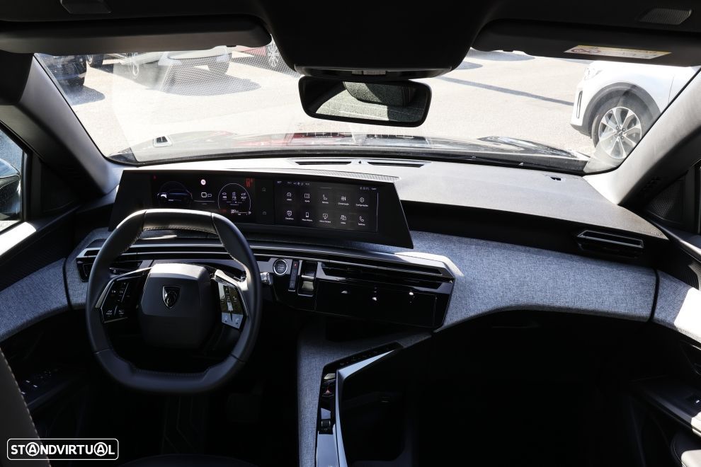 Peugeot 5008 1.2 Hybrid Allure e-DCS6 - 11