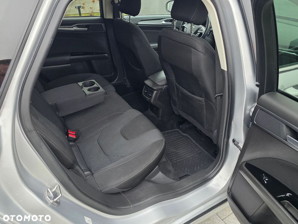 Ford Mondeo SW 2.0 TDCi S&S PowerShift-Aut Titanium - 11