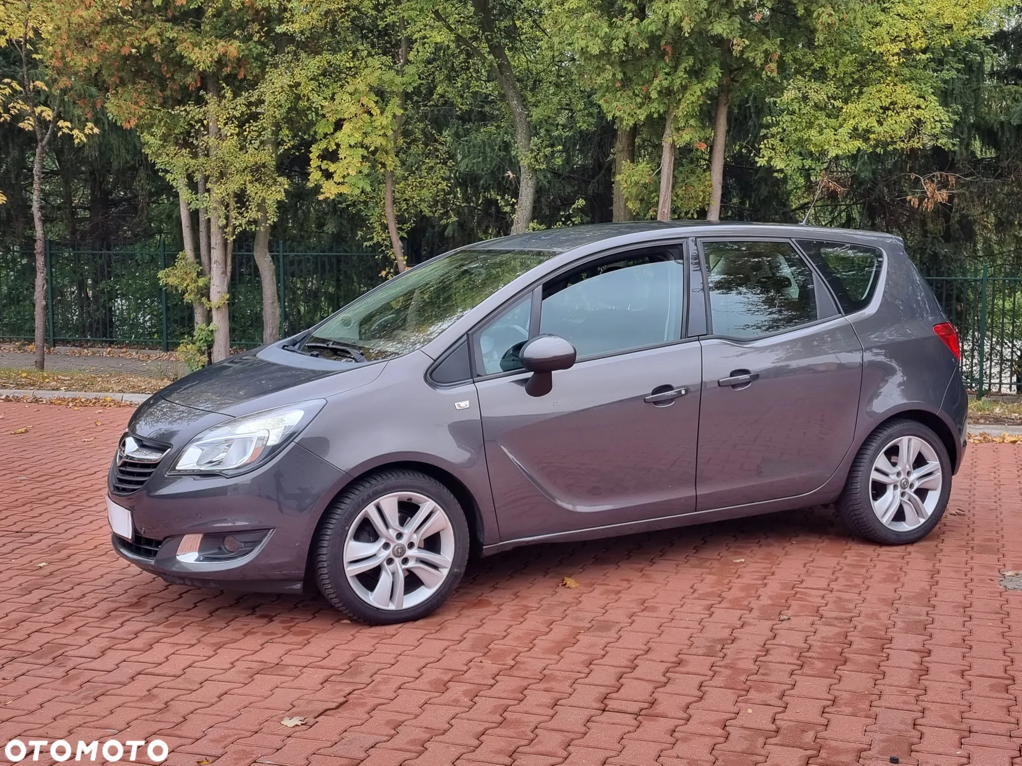 Opel Meriva 1.4 T Cosmo S&S - 4