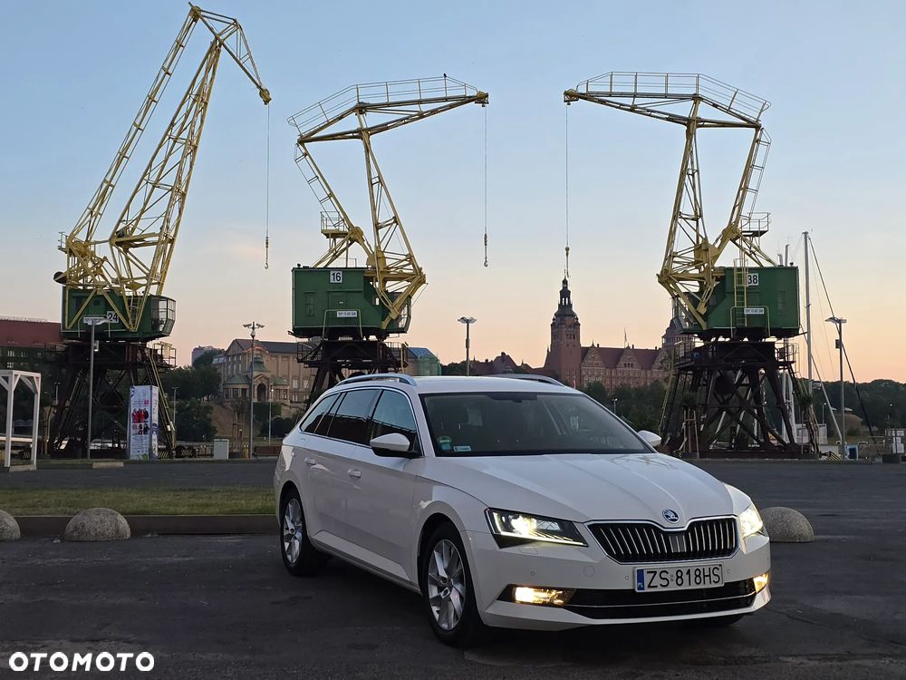 Skoda Superb 2.0 TDI Ambition DSG - 1