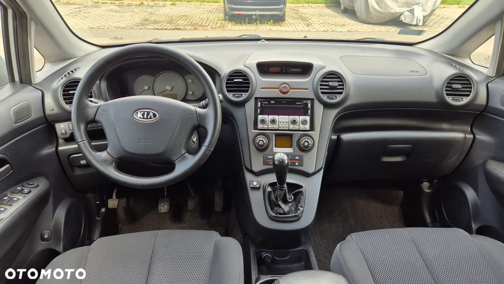 Kia Carens 2.0 EX - 6