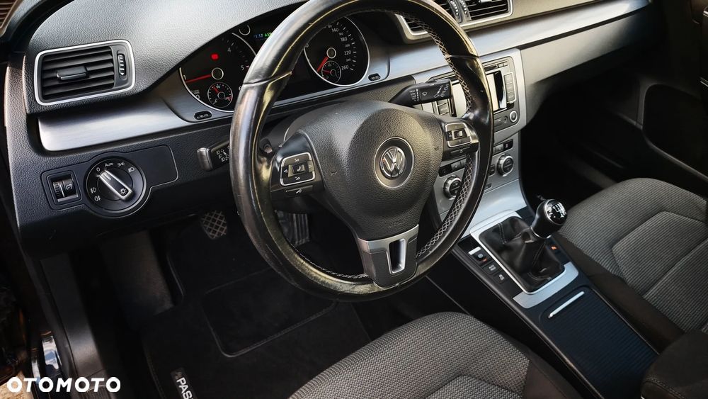 Volkswagen Passat Variant 2.0 TDI BlueMotion Technology Business Edition - 13