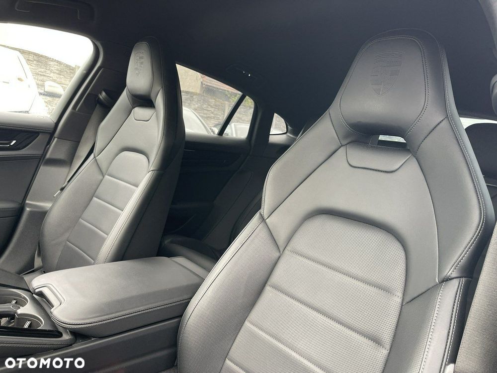 Porsche Panamera 4 E-Hybrid Executive - 16