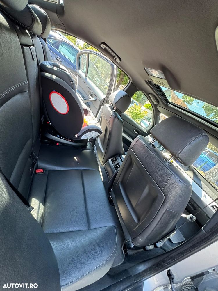 BMW Seria 3 - 16