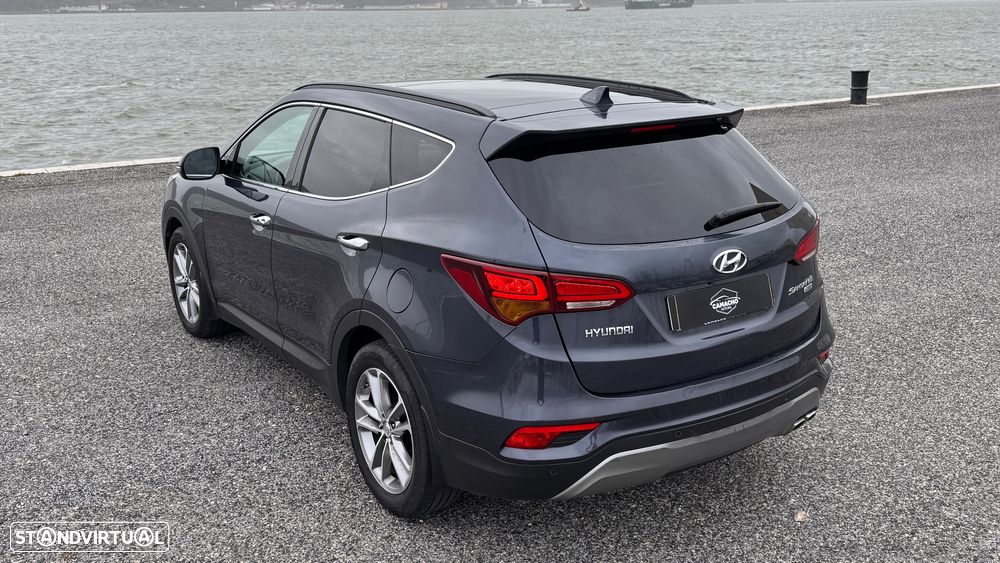 Hyundai Santa Fe 2.2 CRDi Premium Aut. - 2