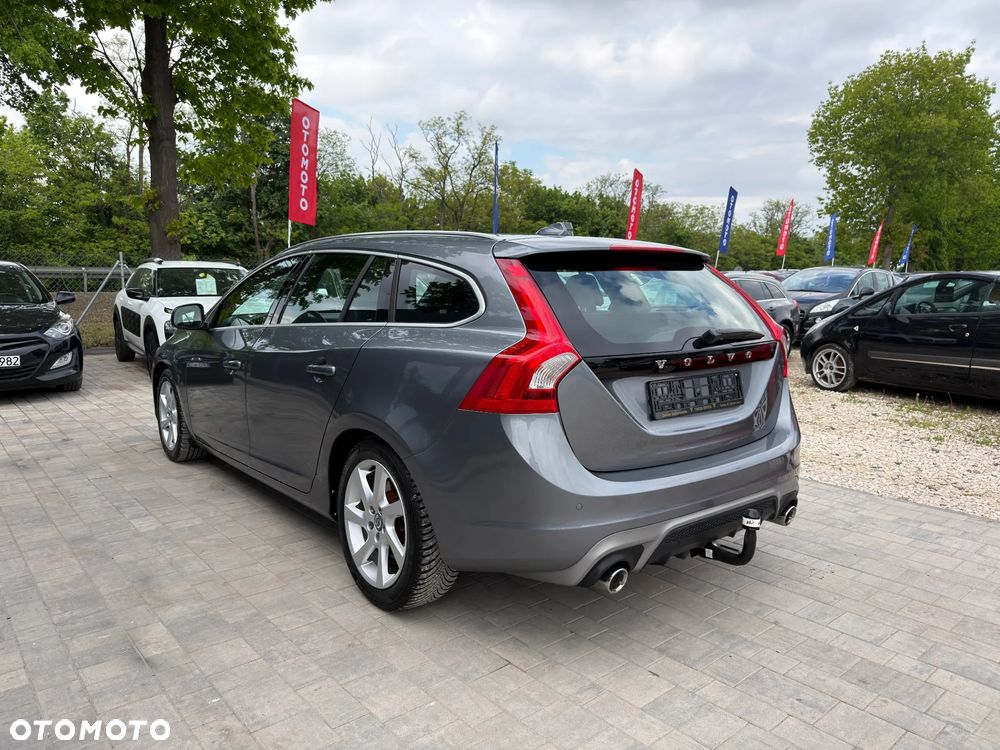 Volvo V60 D3 Drive-E R-Design Momentum - 14
