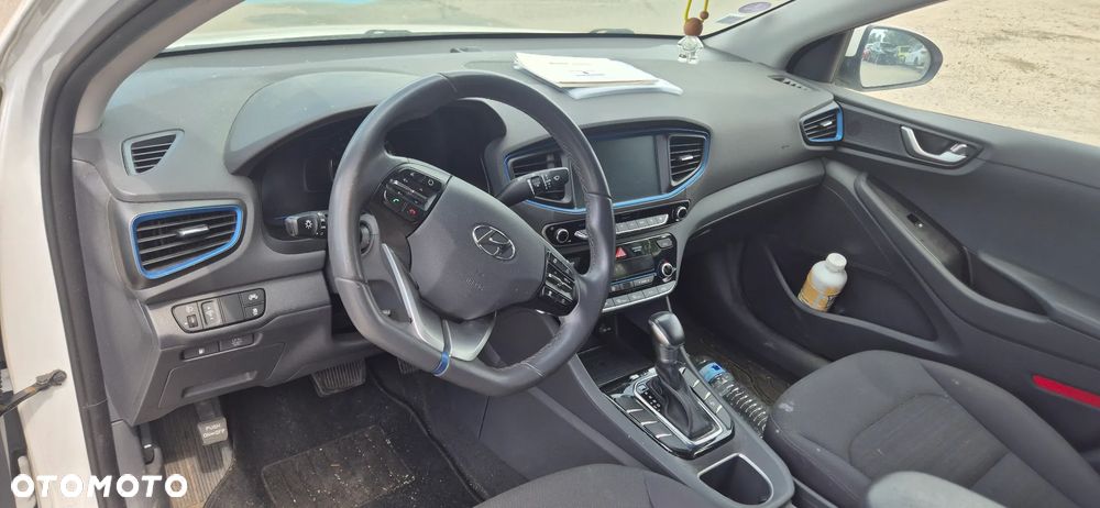 Hyundai IONIQ Hybrid Platinum - 13