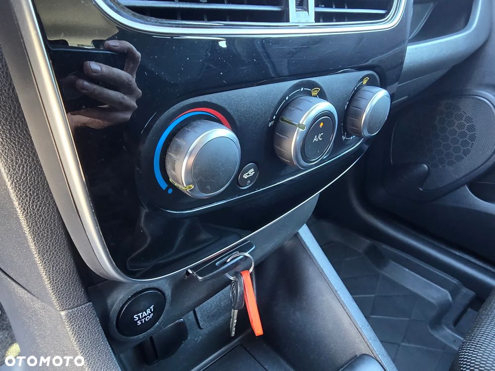 Renault Clio 1.5 dCi Energy Life EU6c - 19