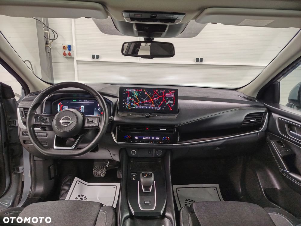 Nissan Qashqai 1.3 DIG-T DCT TEKNA - 24