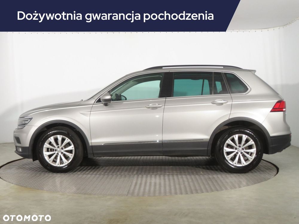Volkswagen Tiguan - 4