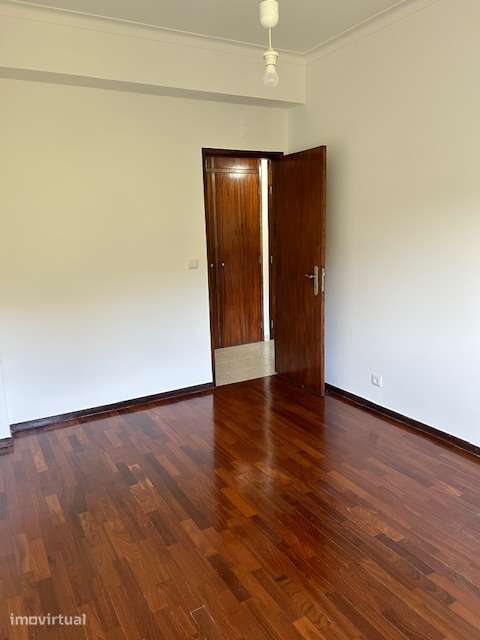 Apartamento T2 com cozinha equipada em Leiria - Grande imagem: 3/13